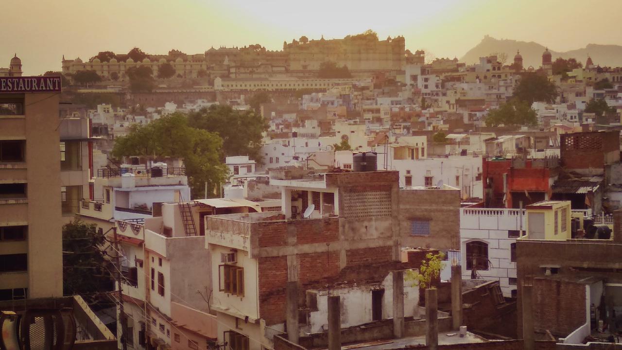 Eltravo - Hostel Udaipur Luaran gambar